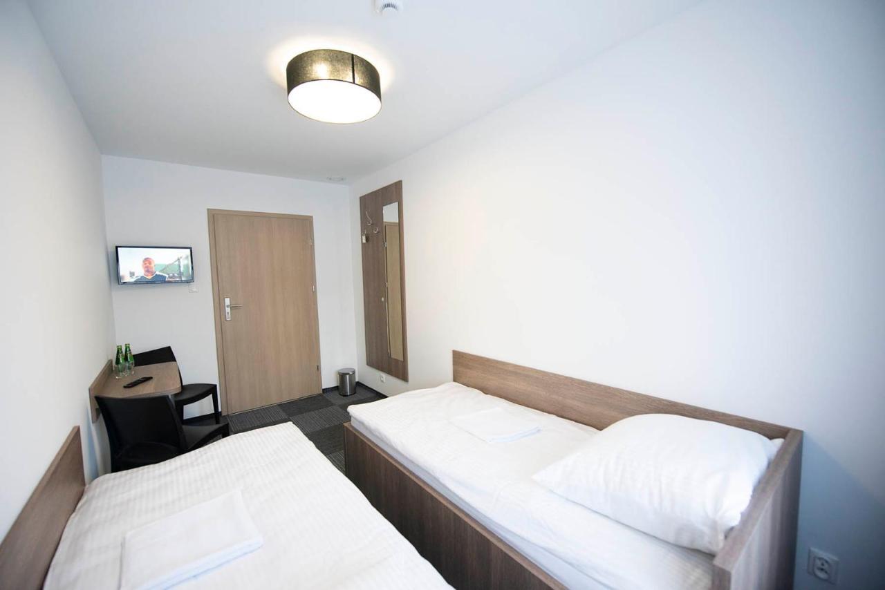 Hostel Sms Free Parking Bydgoszcz Esterno foto