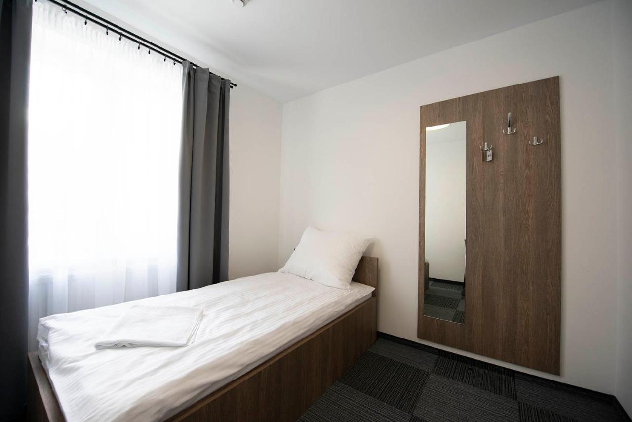 Hostel Sms Free Parking Bydgoszcz Esterno foto
